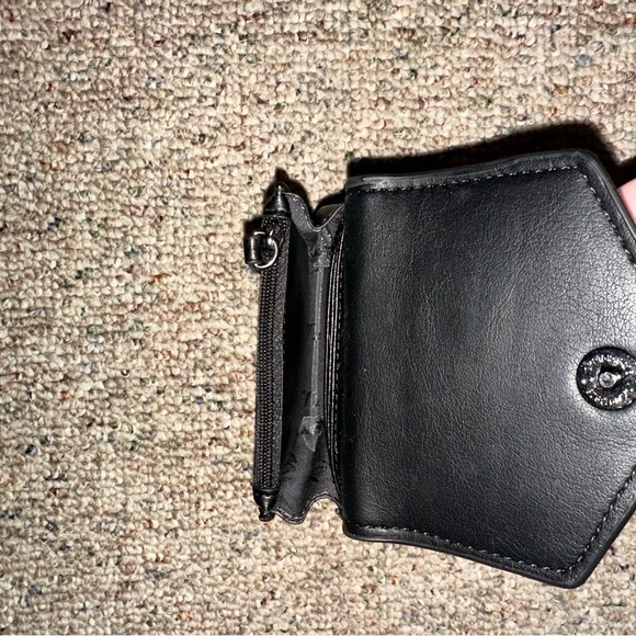 Assorted Black Wallets - Picture 7 of 13